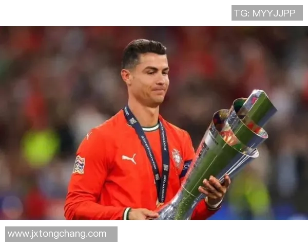 2010年世界足坛巨星实力排行榜全面盘点与辉煌瞬间回顾