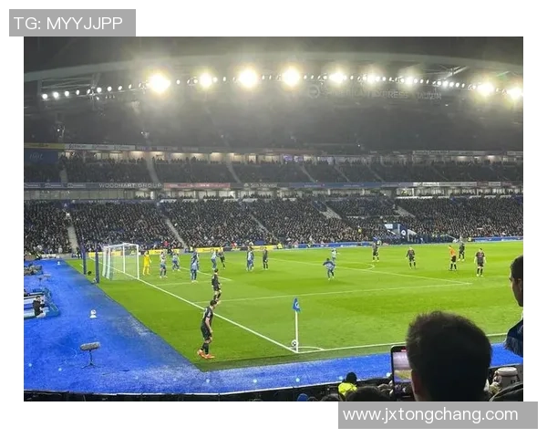 世界足球十大暖心球星:他们不仅仅是场上的英雄,更是人心的守护者 世界足球十大暖心球星:他们不仅仅是场上的英雄,更是人心的守护者