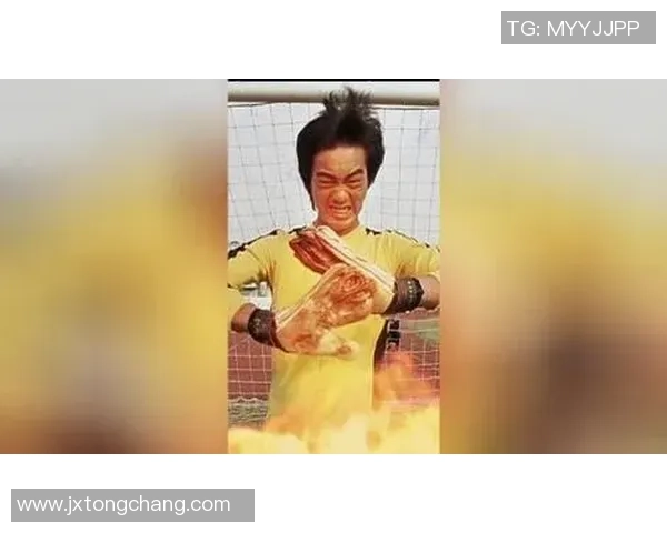 少林足球星爷近镜特写瞬间尽显功夫魅力与搞笑天赋 少林足球星爷近镜特写瞬间尽显功夫魅力与搞笑天赋