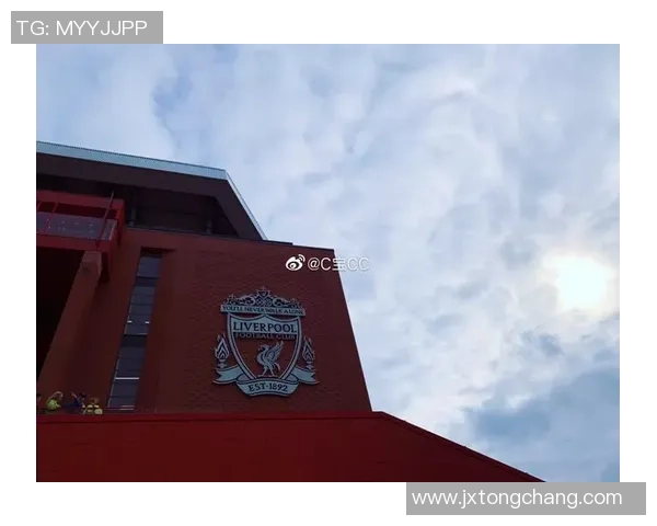 杜蕾斯携手足球球星手雷打造创意配置引发球迷热烈关注